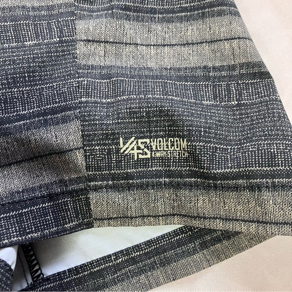 🧡2FOR$15 Volcom Shorts - Picture 4 of 12